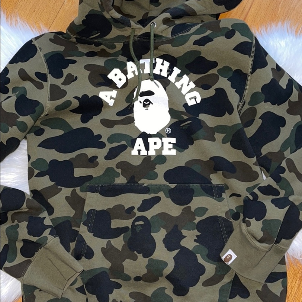 Authentic bathing ape hoodie, used, mens size M.